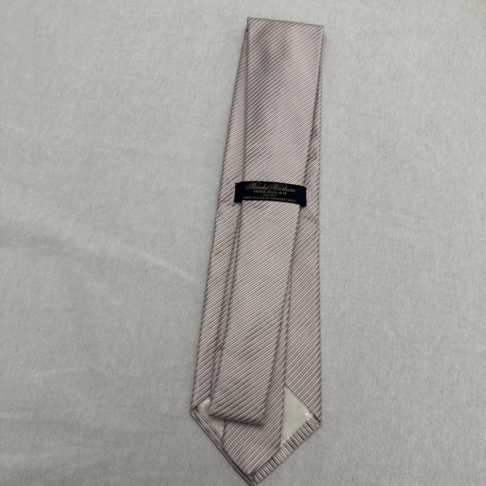 Brooks Brothers Mens Silk Tie Mauve Pink Diagonal Ribbed Texture Made in USA